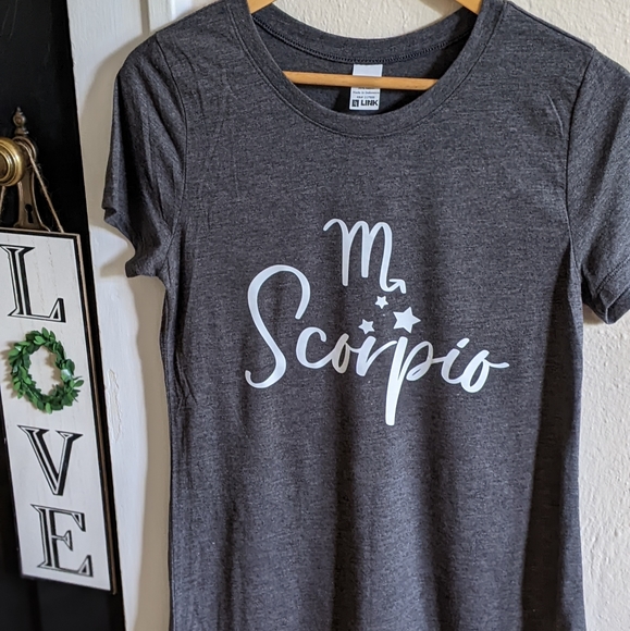 ✨Scorpio Zodiac ♏ Graphic Soft Blend Tee | ✂️HANDCRAFTED! - Picture 3 of 8